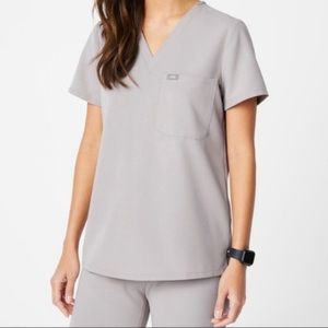FIGS Slate Catarina One-Pocket Scrub Top XS